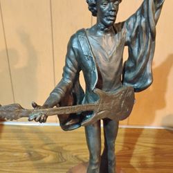 Statue 