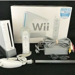 NINTENDO WII + 2500 GAMES INSTALLED