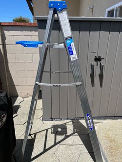 Werner ladder 6’ ft. Like New !!