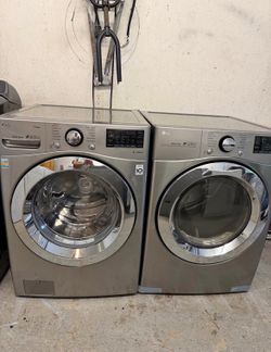 LG Washer and Dryer Set
