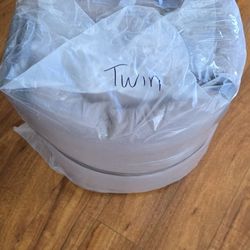 75" x 39" x 2.5" Twin Size Japanese Floor Tatami Futon Mattress, Foldable