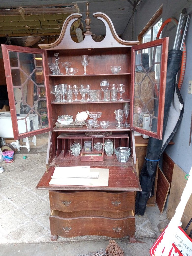 Antique Hutch Mahogny Serpentine Secretary Desk
