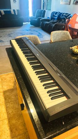 Yamaha Digital Piano Keyboard 88-Key p-85