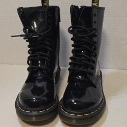 Dr. Martens 1460 W Patent Leather Boots L Black Patent Lamper Women's Size 6