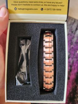 Magnetic bracelet