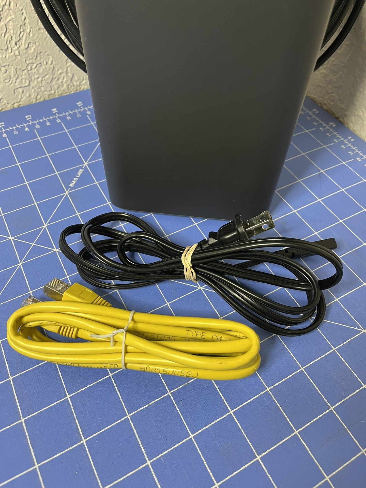 Xfinity Comcast Wifi Router WiFi XB6T for Sale in Kirkland
