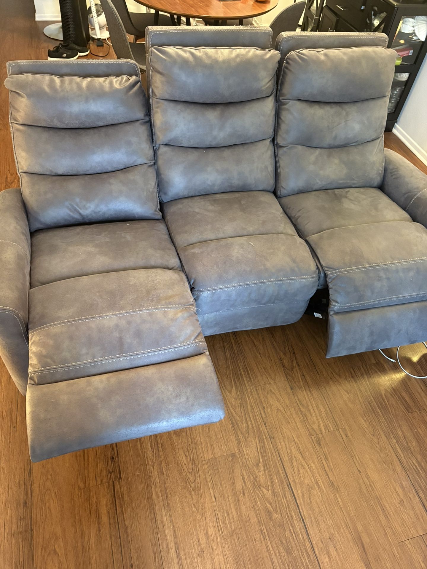 Free Living Spaces Couch