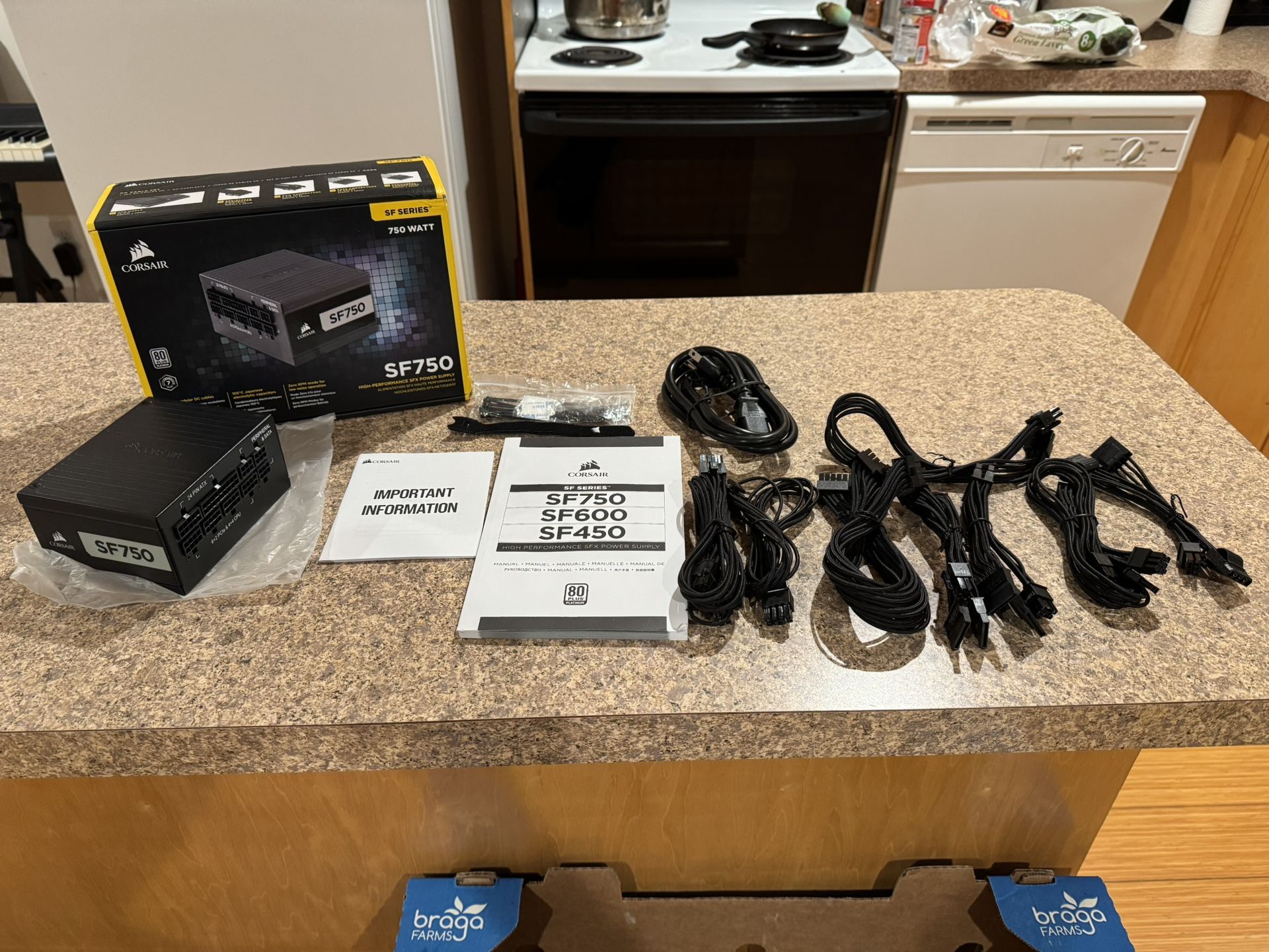Corsair SF750 (2018)