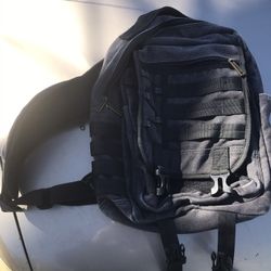 Very Nice Heavy Duty Like New Backpack Only $25 Firm
