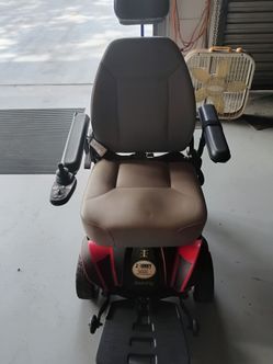 Pride Jazzy Scooter