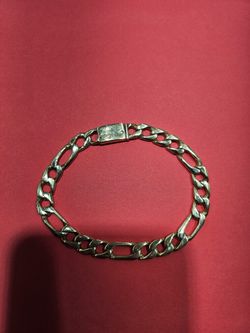 Figaro Solid Gold Bracelet 