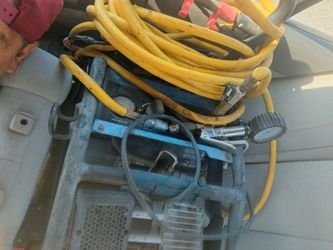 Air compressor
