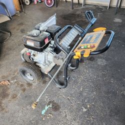 4000 Psi Dewalt Pressure Washer With Hose And Surface Attachment