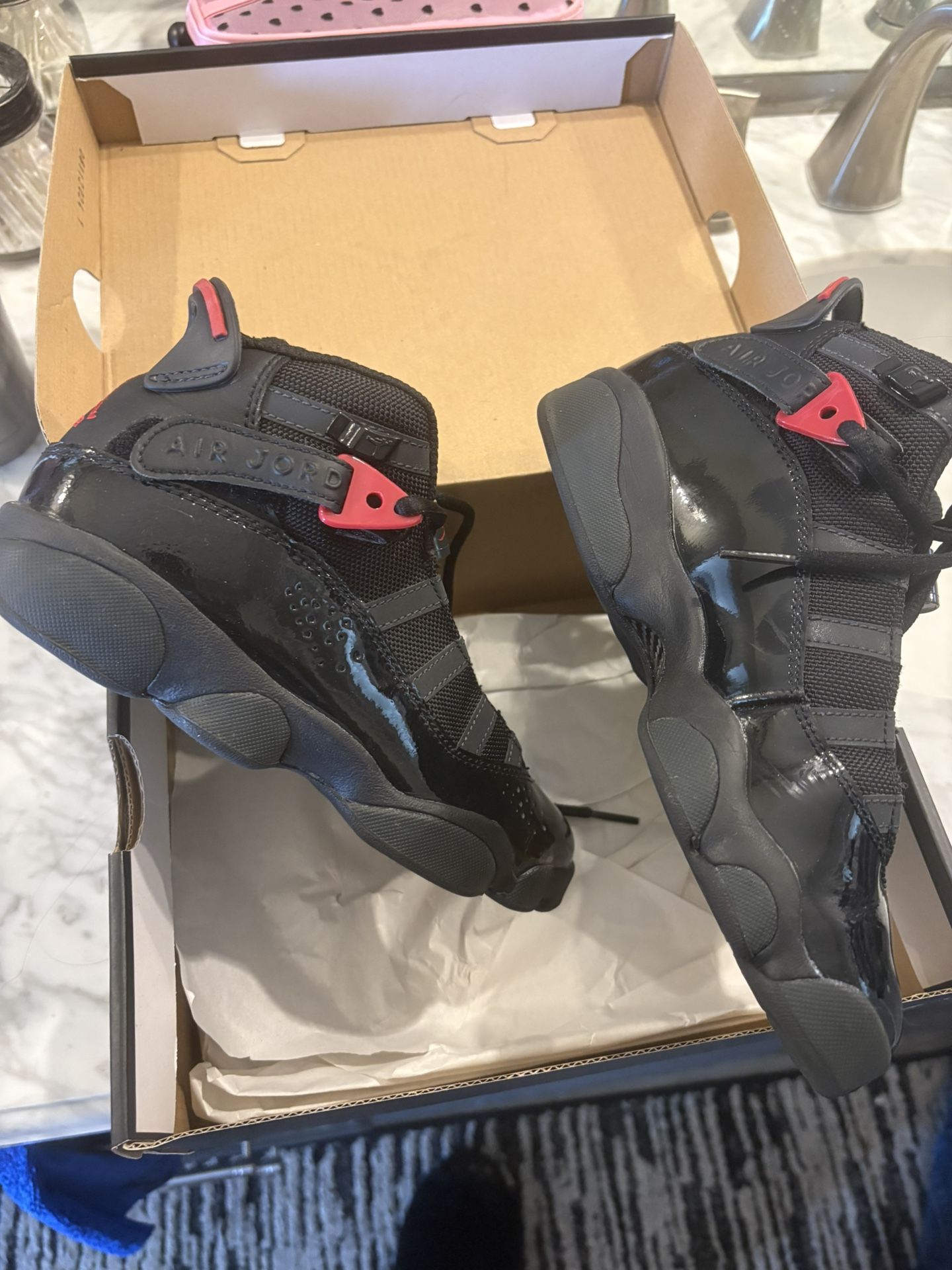Jordan's 6 rings $140 Obo Must Sell! Women's 6 6.5