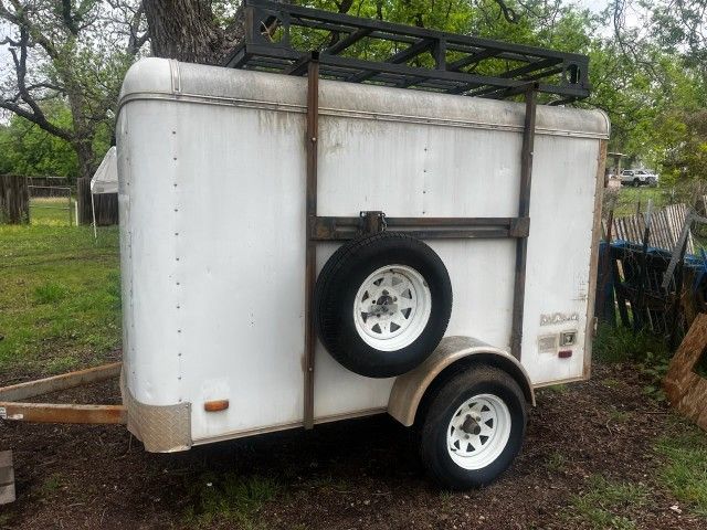 Enclosed Trailer 5 X 8