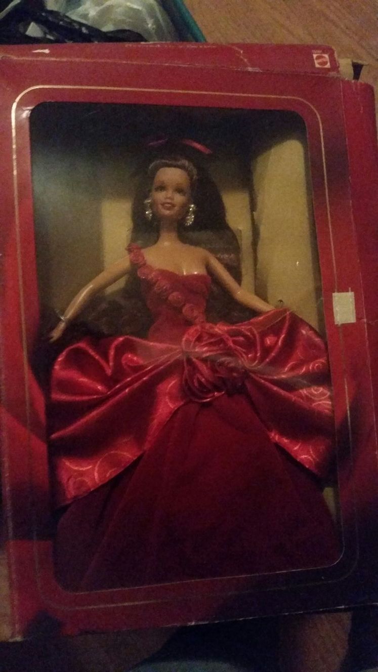 Vintage 1996 Radiant Rose Barbie doll