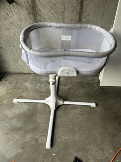 Halo Swivel Bassinet