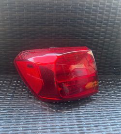2015 2016 2017 2018 KIA Sedona Left Driver Side Outer Tail Light OEM