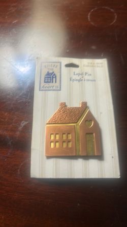 Hallmark pin necer used  prime