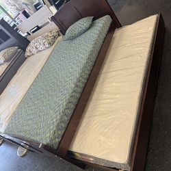 Twin Trundle Bedframe with both mattresses included