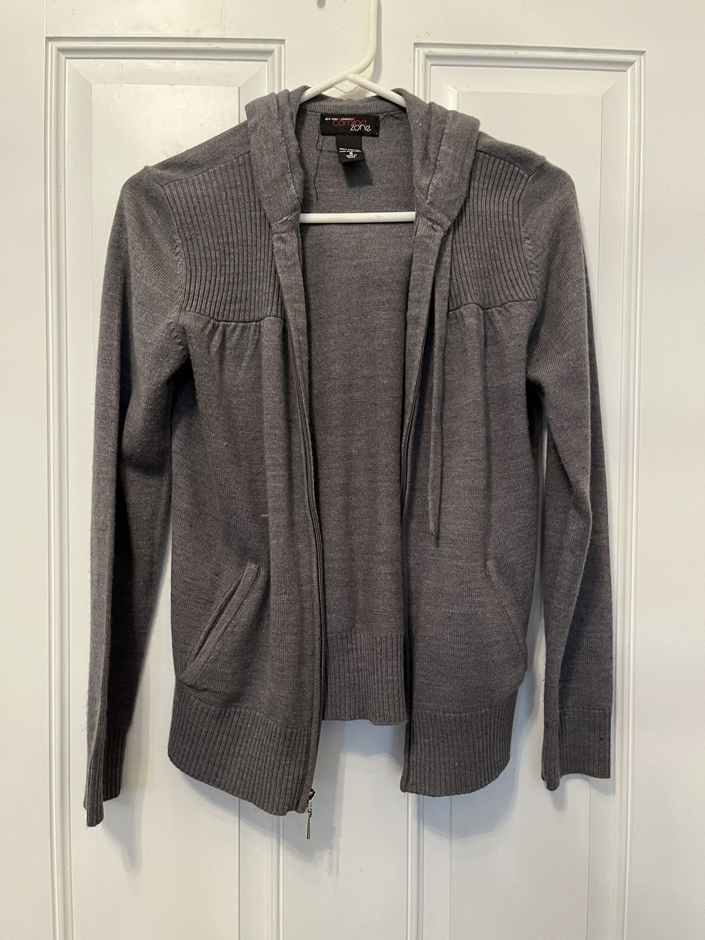 New York & company Acrylic Jacket Size Small. Excellent Condition 