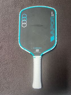 11six24  Vapor Pickleball paddle