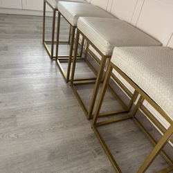 4 Bar Stool White And Gold 