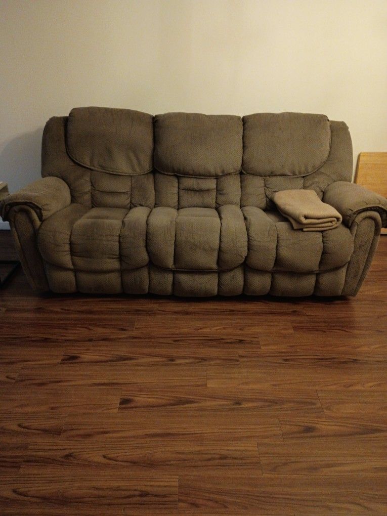 Double Recliner Couch 