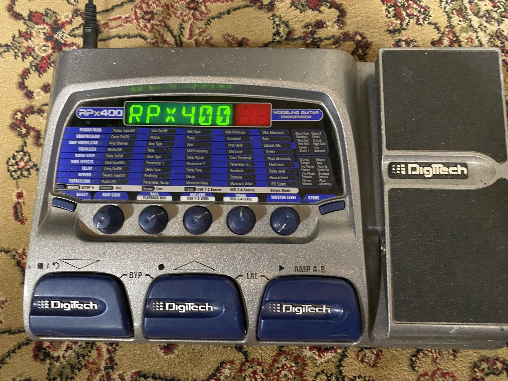 RPx400 MODELING GUITAR PROCESSOR AND USB AUDIO INTERFACE