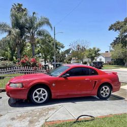 2004 Ford Mustang
