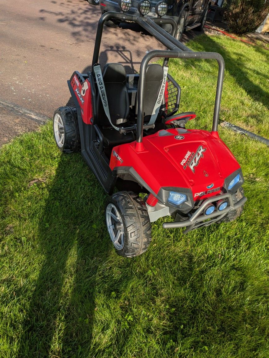 PEG PEREGO POLARIS RANGER RZR 800 24 VOLT KIDS RIDE ON NEW BATTERY WORKS GREAT