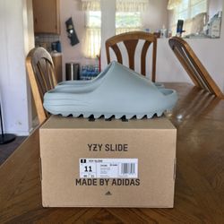 Yeezy Slide Salt Size 11