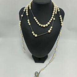 Brand new silver asymmetrical necklace