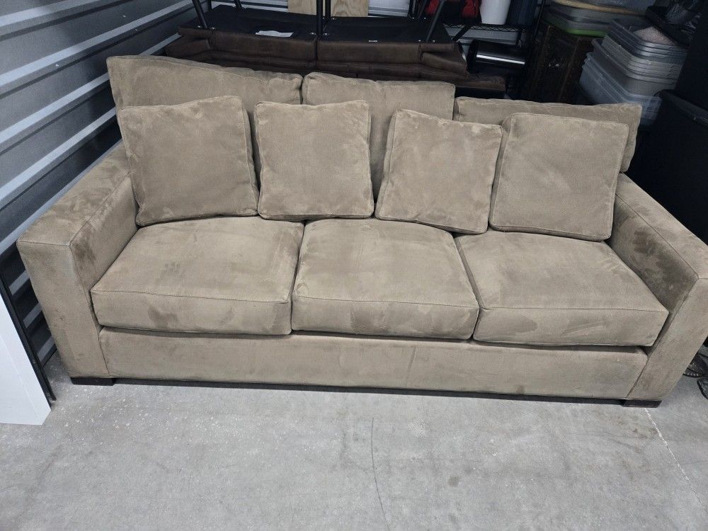 Crate And Barrell Couch/Sofa for Sale in Sun City, AZ OfferUp