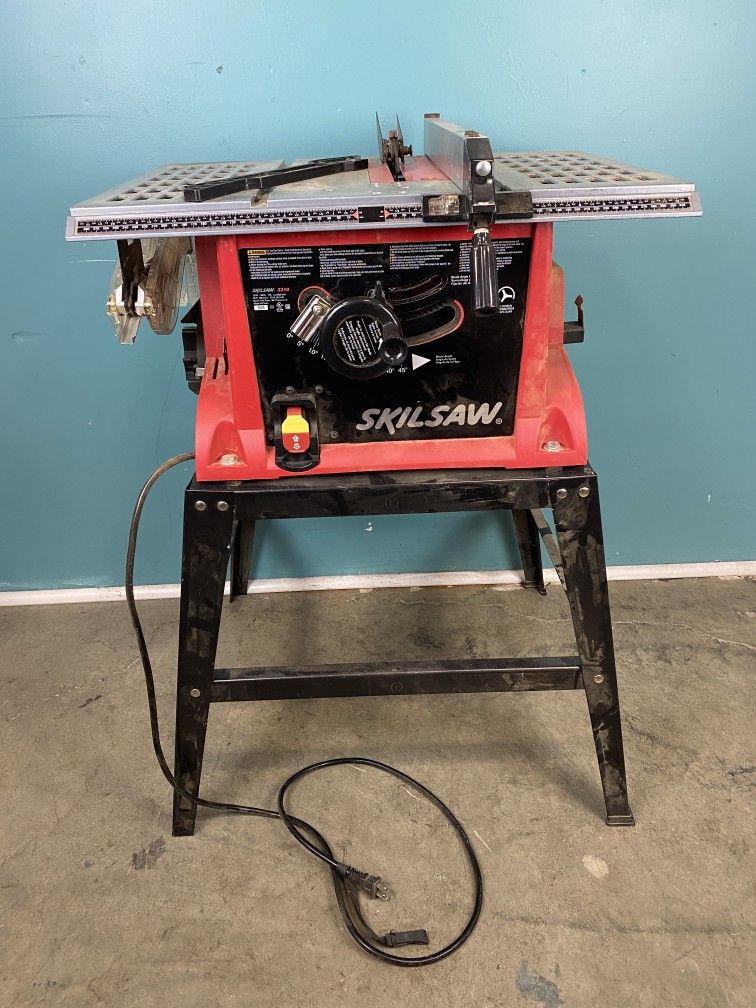 Skilsaw 3305 Table Saw W/ Stand