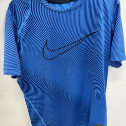 Nike Pro Boys Fitted Training Logo Fitted T-Shirt- Blue, Medium 