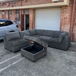 Thomasville Tisdale Modular Sectional 6-piece Dark Gray with Storage Ottoman 