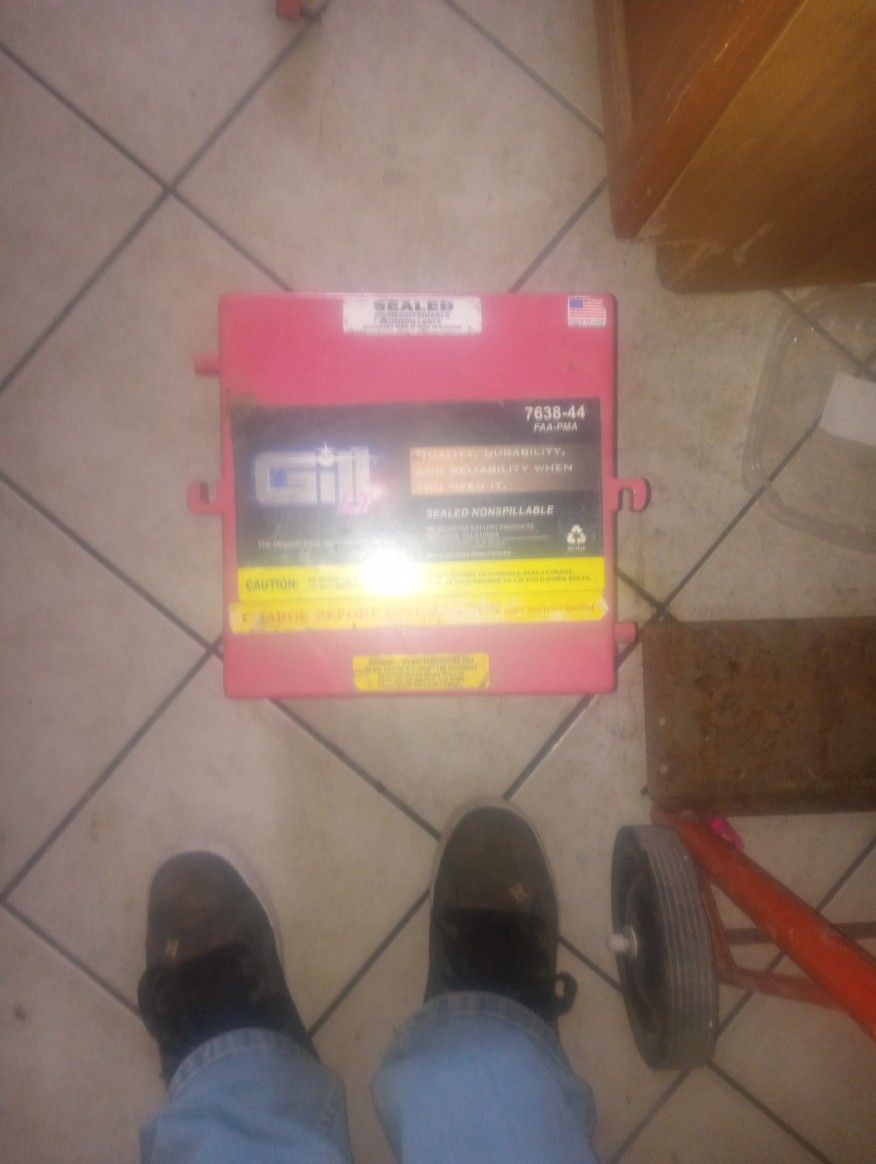 Gill Lt Aircraft Battery