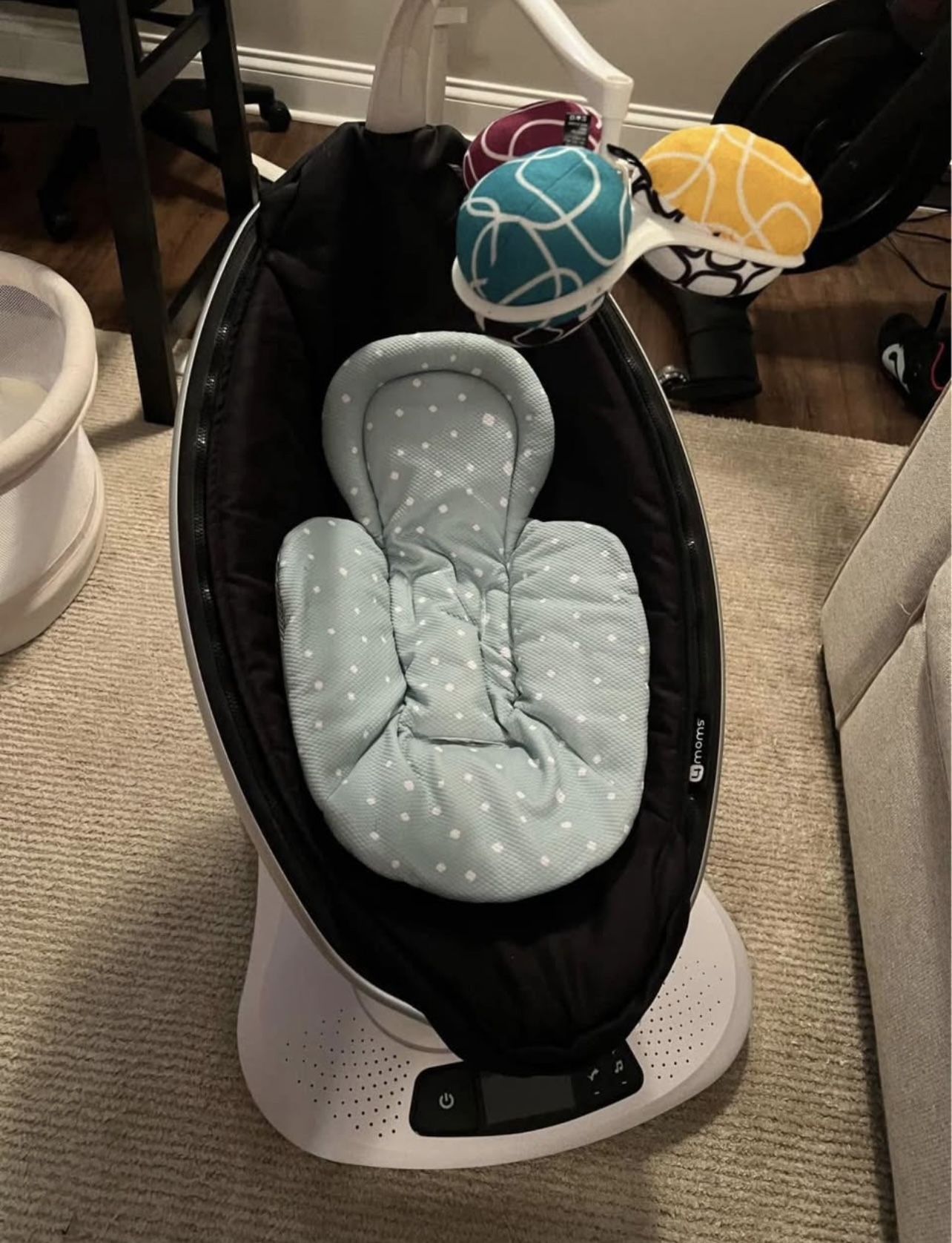 mamaroo swing and insert