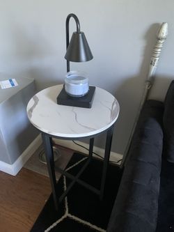 2 Very Cute Faux Marble Circular Side Tables 