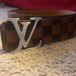 Louis Vuitton Belt (Real) for Sale in Norwalk, CA - OfferUp
