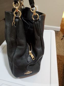 Coach  Leather Shoulder Bag