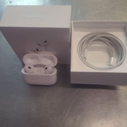 LIKE NEW   AIRPODS PRO 2ND GEN