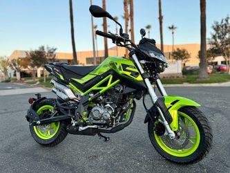 New 2024 Benelli TNT 135 Green - 5-speed Mini Sport Motorcycle