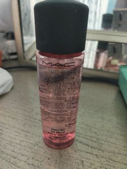 Mac Gently Off Eye And Lip Makeup Remover