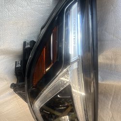 2022-24 SUBARU FORESTER RIGHT HEADLIGHT 