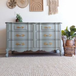 Beautiful Thomasville Blue/gray Dresser 6 Drawers Solid Wood Boho-chic 