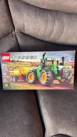 LEGO Technic John Deere 9620R 4WD Tractor 42136
