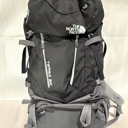 THE NORTH FACE BACKPACK TERRA 35 MEN'S Black + Gray Hiking Pack READ