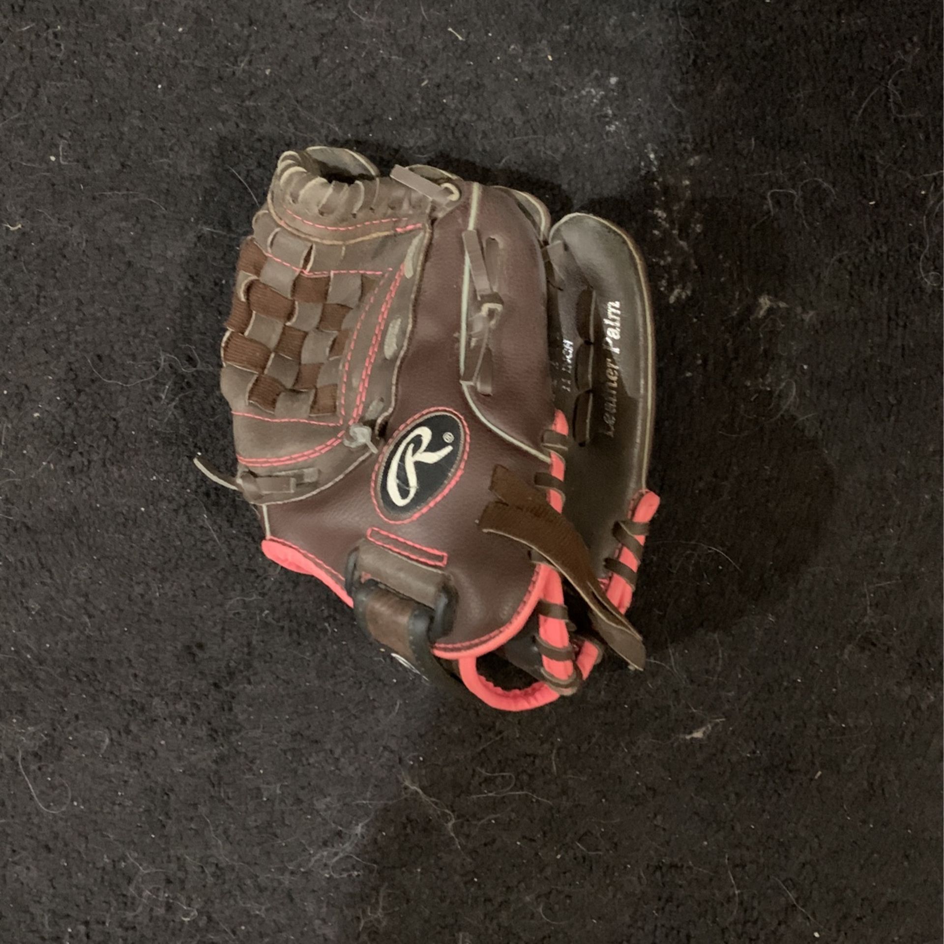 Girls Softball Glove